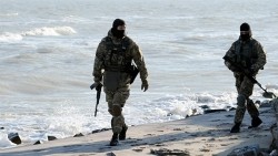 Украинские пограничники провели учения на побережье Азовского моря 